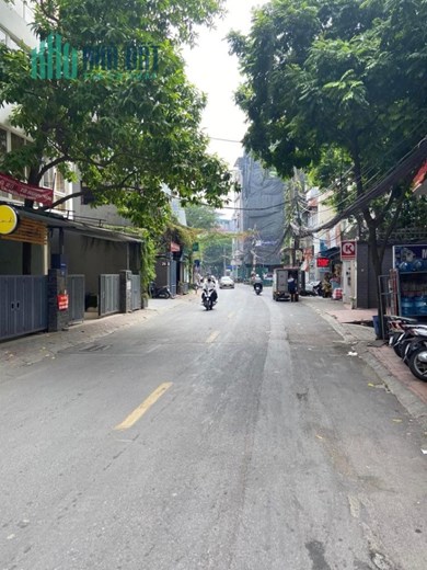 Bán 200m2 Đất Phố Nghĩa Đô, Phân Lô Oto Mt 7m View Thoáng. Xây CCMN Chỉ 25.8 tỷ