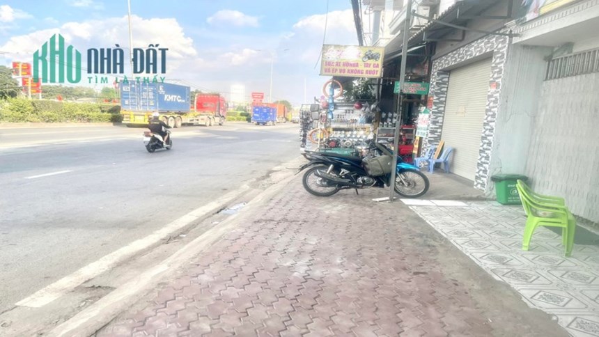 Bán nhà MT Quốc Lộ 1 P.An Phú Đông QUẬN 12, 61m2, Ngan 7m dài 9m, Chỉ cần 2.8 tỷ