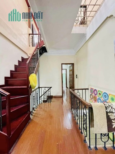 BÁN NHÀ NGÕ PHỐ CHÙA LÁNG ĐỐNG ĐA. Ô TÔ VÀO NHÀ. GIÁ 20X TR/M