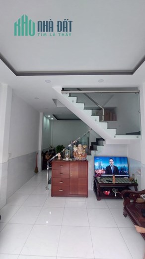 ngay mặt tiền đỗ nhuận đường nhựa 15m, nhà mới 3 tầng, 45m2 chỉ 5.45 tỷ