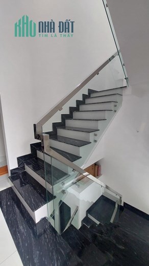 ngay mặt tiền đỗ nhuận đường nhựa 15m, nhà mới 3 tầng, 45m2 chỉ 5.45 tỷ