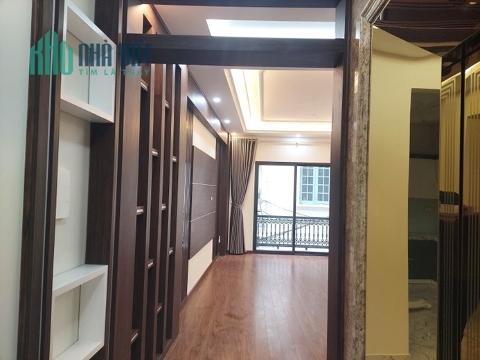 Siêu phẩm 7 tầng khu P/ lô Nguyễn Sơn, thang máy, ngõ ô tô, DT 45m2, MT 4.1m, nhỉnh 8 tỷ