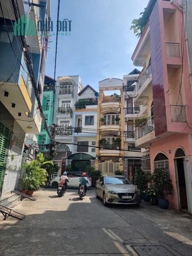 BÁN GẤP NHÀ MẶT TIỀN HẺM NHỰA 8M THÀNH THÁI QUẬN 10 .
NHÀ ĐEP MỚI 5 TÂNG NGANG 6 X 17M .