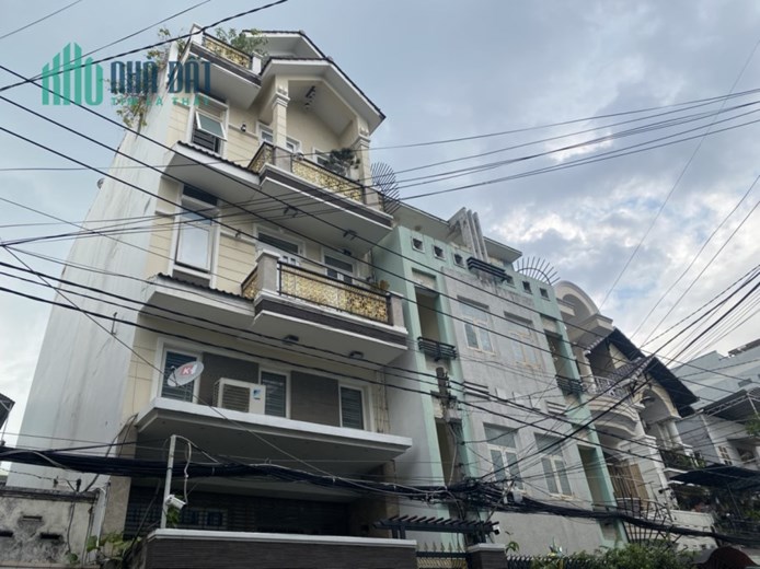BÁN GẤP NHÀ MẶT TIỀN HẺM NHỰA 8M THÀNH THÁI QUẬN 10 .
NHÀ ĐEP MỚI 5 TÂNG NGANG 6 X 17M .