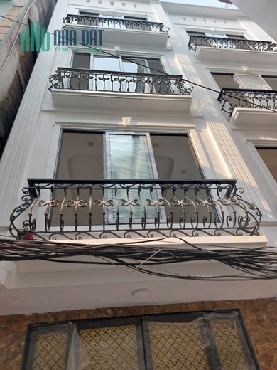 Bán nhà đẹp đường Nguyễn Khuyến, Q. Hà Đông, DT40m2, giá 3.85 tỷ.