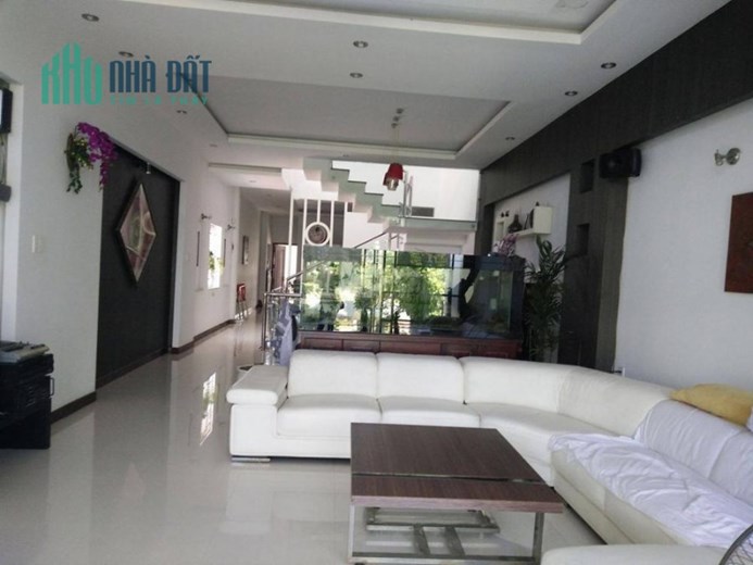 .Nhà Mặt Tiền Kinh Doanh Hải Châu, Nguyễn Trãi, 84m2, Ngang 6, 4 tầng