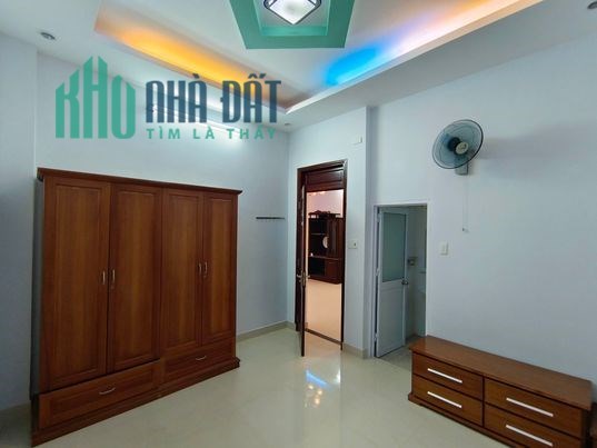 BIỆT THỰ MINI -- NGANG KHỦNG 8M -- CÓ GARA Ô TÔ -- GẦN CÔNG VIÊN GIA ĐỊNH -- DUY NHẤT 1 CĂN TRONG