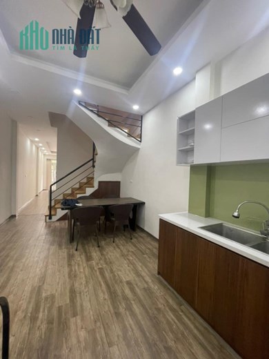 Bán nhà mặt phố Vạn Phúc-Vạn Bảo Ba Đình 52X5T, kinh doanh đỉnh cao, giá cả hợp lý.