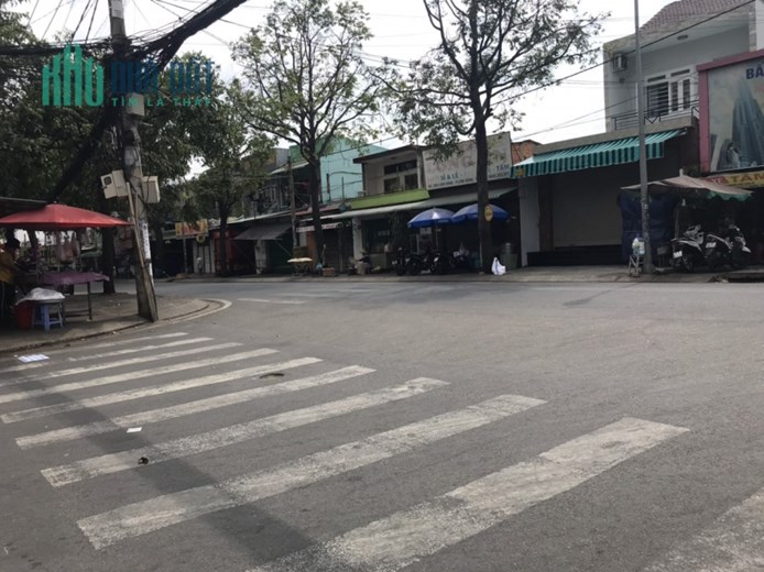 Bất Chấp Đầu Tư, 250M2, Lô Góc Mặt Tiền 8M, Xe Tải Đua, TT Thủ Đức, 14 Tỷ 750