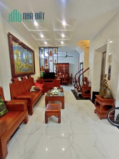 Bán Nhà Đức Giang, Long Biên 5T, 50m2 chỉ 6,18 tỷ (Đầu Phố, Thang Máy Xịn, Ngõ Ô Tô)