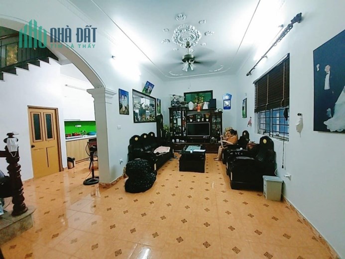 Bán nhà Mỹ Đình quận Nam Từ Liêm 66m ô tô đỗ cửa ngày đêm chỉ 5.5 tỷ . Hàng xóm CC The Emerald Mỹ