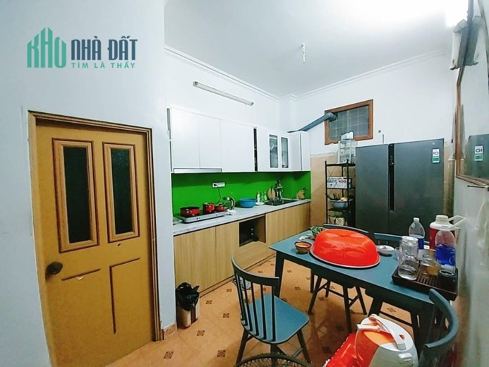 Bán nhà Mỹ Đình quận Nam Từ Liêm 66m ô tô đỗ cửa ngày đêm chỉ 5.5 tỷ . Hàng xóm CC The Emerald Mỹ
