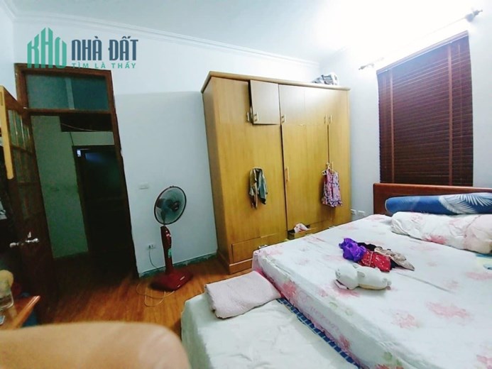 Bán nhà Mỹ Đình quận Nam Từ Liêm 66m ô tô đỗ cửa ngày đêm chỉ 5.5 tỷ . Hàng xóm CC The Emerald Mỹ
