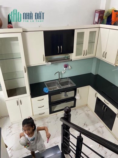 Cho thuê nhà đẹp gần lũy Bán Bích- tân phú 40m2 x 4 tầng 12 triệu