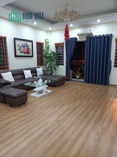 Giá cực thơm! Chùa Láng, 2 thoáng, ngõ đẹp như hoa hậu, 50m2, 3T, chỉ 4.2 tỷ