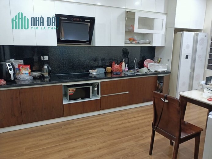 Giá cực thơm! Chùa Láng, 2 thoáng, ngõ đẹp như hoa hậu, 50m2, 3T, chỉ 4.2 tỷ
