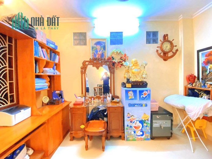 Bán nhà Ngọc Hà 40m2, 4T, 4m, 4 tỷ Ba Đình, nhà đẹp.