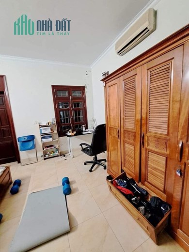 Nhà 5T ngõ 28 Nguỵ Như Kon Tum, 55m2, MT4.2m, View sân chơi, 12.8 tỷ.