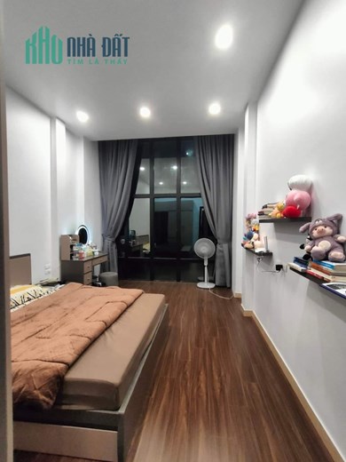Bán nhà phố Nguyễn Chí Thanh, phân lô, ô tô đỗ, kinh doanh, 5 tầng, 37m2, 10.5 tỷ