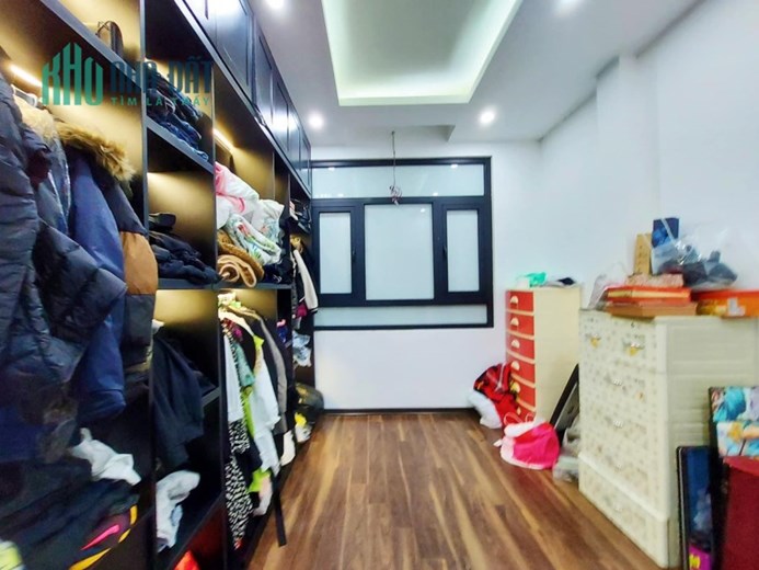 Nhà đẹp Linh Quang-Đống Đa 60mx4 tầng-3PN-2 mặt thoáng cách ô tô 30m-ô chờ thang máy