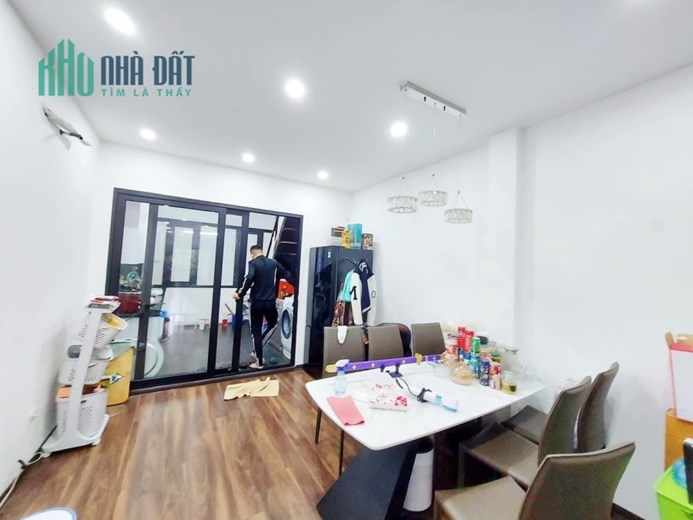 Nhà đẹp Linh Quang-Đống Đa 60mx4 tầng-3PN-2 mặt thoáng cách ô tô 30m-ô chờ thang máy