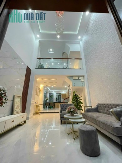 chính chủ cần bán gấp nhà tx 38 thạnh xuân q12 tphcm
nhà 1 lững 3 lầu đường xe tải thông
giá