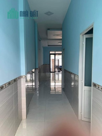 Đáo hạn ngân hàng tôi cần bán gấp nhà ngay KCN Amata, DT 100m2 giá chỉ có 1 tỷ