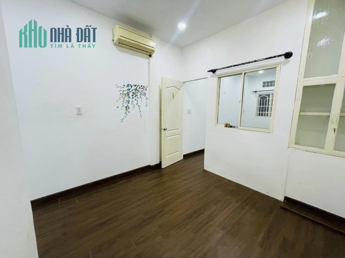 Tân Bình, Ni Sư Huỳnh Liên,2 Tầng 30m2,Sát Mặt Tiền, Chỉ 3 Tỷ NHỉnh
