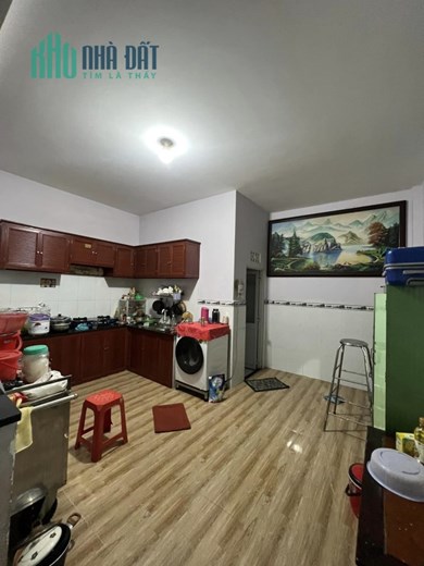 Bán nhà Thạnh Xuân Quận 12 - Chỉ nhỉnh 3 Tỷ có nhà HXH 8M diện tích khủng 92M2