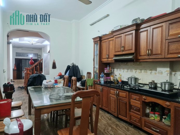 Bán nhà Vương Thừa Vũ 71 m x 4 Tầng x MT 6m HAI THOÁNG MỚI ĐẸP GẦN PHỐ chỉ 6 tỷ 5 Lh 0969356066
