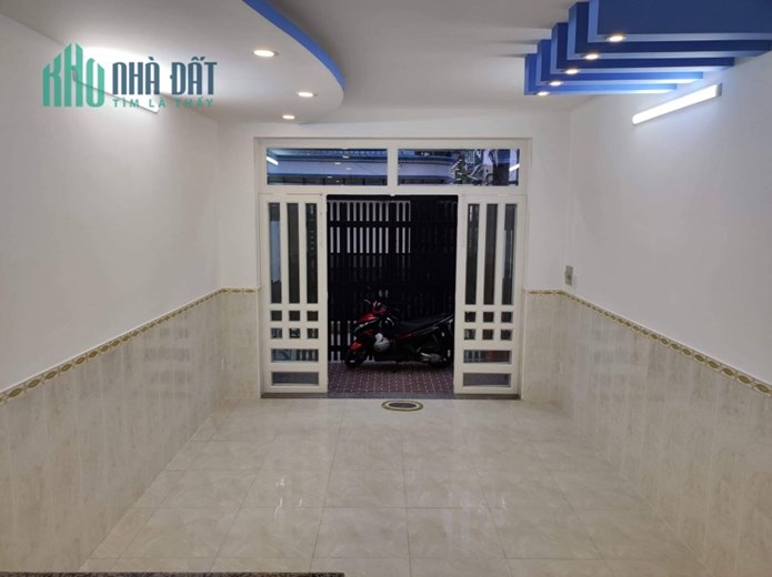 Nhà sát mặt tiền Lê Trọng Tấn, Tân Phú, 2 Tầng-95m2- xe hơi đỗ trong nhà , chỉ 7.45 tỷ