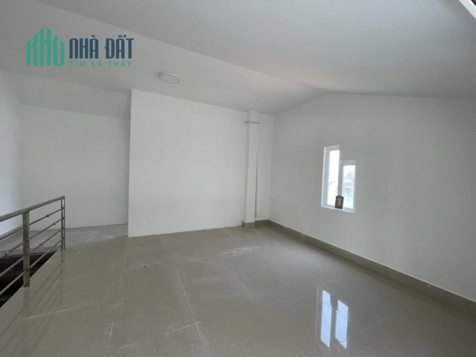 ( Nhà đẹp đây ) Cần bán nhà 2 MT đẹp ngay đường Ngô Thì Sỹ, Đà Lạt giá chỉ 2.5 tỷ