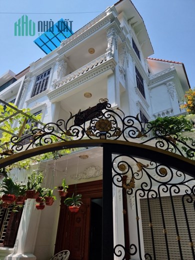 Mặt phố Nhân Hòa LÔ GÓC 96M 8 tầng 1 hầm doanh thu 1.5 tỷ/ năm giá 35 tỷ lh 0975124520