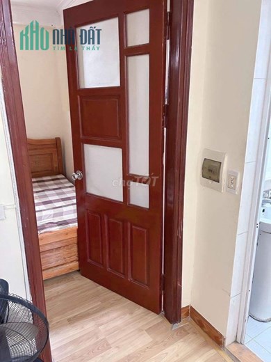 Chính chủ bán gấp căn hộ chung cư mini 2 PN ở đường Giải Phóng, Hoàng Mai 54m2 giá nhỉnh 1 tỉ