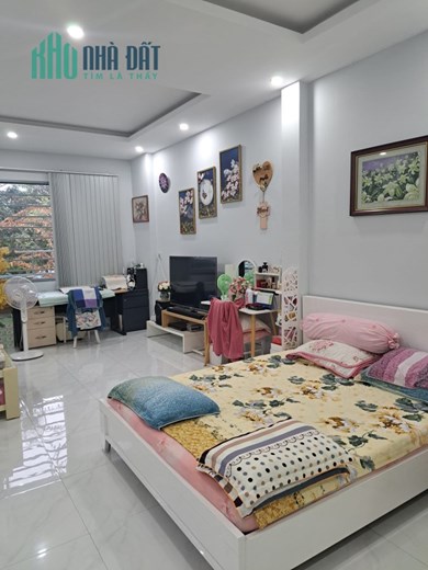 Nhà Mặt Tiền Bùi Văn Ba,Quận7,DT80M2,4PN chỉ10.5tỷ