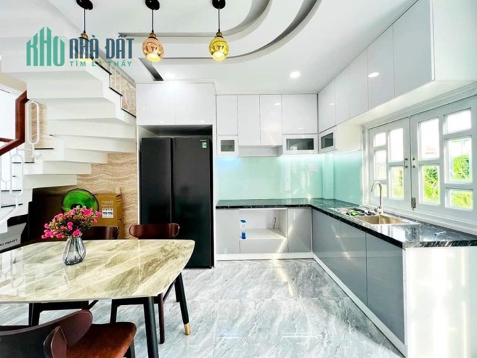 🏠Bán gấp nhà 4 phòng ngủ, mặt tiền 5m2, đường Nguyễn Trung Trực, P3, Đà Lạt