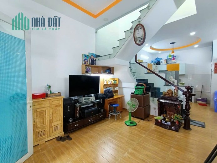 ❌❌Nhà ngang 5m Ngay Chợ Thạch Đà.. Phạm Văn Chiêu.. Gò Vấp
✅Dtich.. 5m x 10m.. Vuông vức.. Cn.đủ..