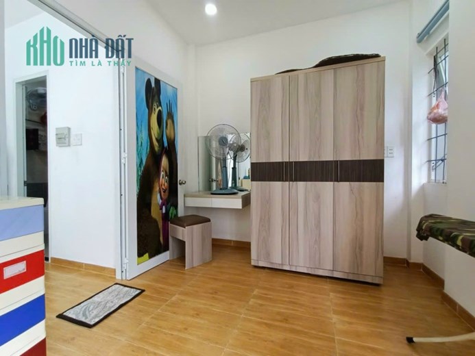 ❌❌Nhà ngang 5m Ngay Chợ Thạch Đà.. Phạm Văn Chiêu.. Gò Vấp
✅Dtich.. 5m x 10m.. Vuông vức.. Cn.đủ..