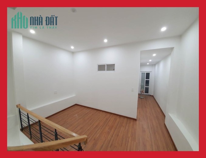 Cần bán nhà MT gần Văn Tiến Dũng. Phường Hòa Xuân. Quận Cẩm Lệ. Gần công viên. chỉ 3,45 tỷ