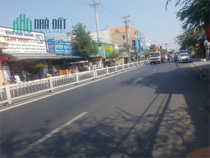 Cho thuê nhà mặt tiền đường 30/4 cạnh chợ rạch dừa, tp.vũng tàu