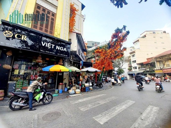 Không thể tin nổi: Nhà 4 tầng 42m2 trung tâm Hoàn Kiếm - Giá nhỉnh 9 tỷ