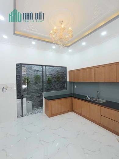 PHỐ LIỀN KỀ - HIỆN ĐẠI, 58m2, 2 tầng, Giá 4.95 Tỷ, Ôtô ngủ trong nhà, nhà đẹp ở ngay