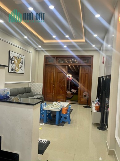 Bán Nhà 3 Tầng view sông, dt cực rộng 151m2, Hiệp Bình Chánh Thủ Đức, giá 8,7 tỷ