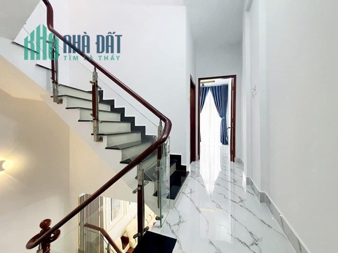 NHÀ PHỐ HIỆN ĐẠI, 86m2, 4 tầng, 5m x 17m, Giá 7.9 Tỷ, Ôtô Ngủ nhà, full nội thất cao cấp