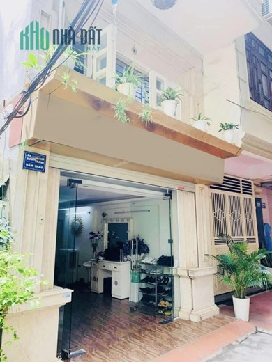 Phân Lô Đầm Trấu 8 Tầng Thang máy Hai mặt đường giá 11.5 Tỷ