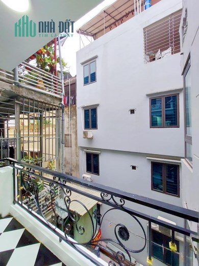 Nhà Minh Khai, Hai Bà Trưng Lô góc 50m*5 Tầng giá 4.5 Tỷ