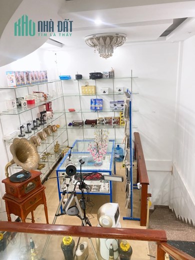Bán nhà Nguyễn Chí Thanh, Đống Đa, 37m2 x 5 tầng, phân lô, vỉa hè, kinh doanh, ô tô tránh, 9.2 Tỷ