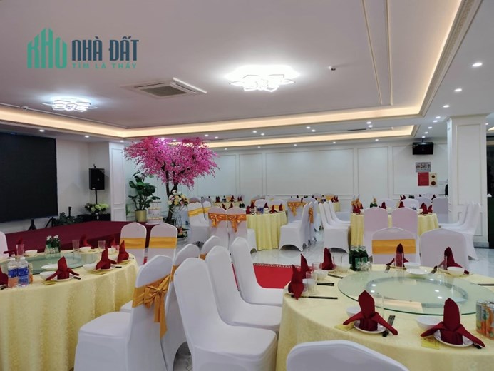 MẢNH ĐẤT VÀNG, PHỐ TRẦN THÁI TÔNG, CẦU GIẤY, LÔ GÓC 3 THOÁNG, KINH DOANH ĐỈNH,  3280M2* 920 TỶ.