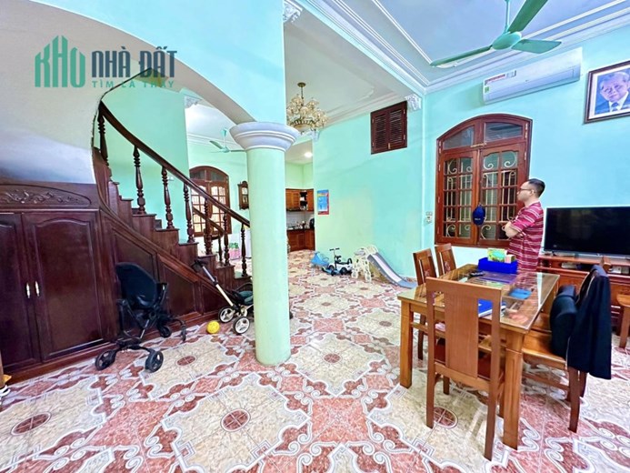 Vạn Phúc H.Đông PHÂN LÔ VIP, Ô TÔ THÔNG, SÁT PHỐ LỚN 40m2 MT5m
