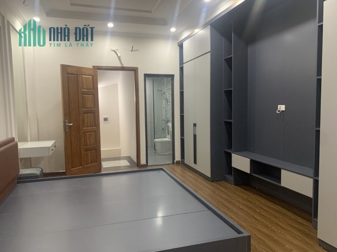 (SỐC ) BÁN NHÀ ĐÌNH THÔN, KINH DOANH,  Ô TÔ, THANG MÁY, 3 THOÁNG, LÔ GÓC 5 TẦNG, DÂN XÂY GIÁ  NHỈNH